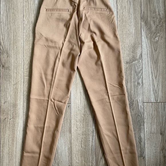 Women’s H&M Tapered Slacks Woven Stretch Fabric Size 2 NWT - Picture 7 of 8